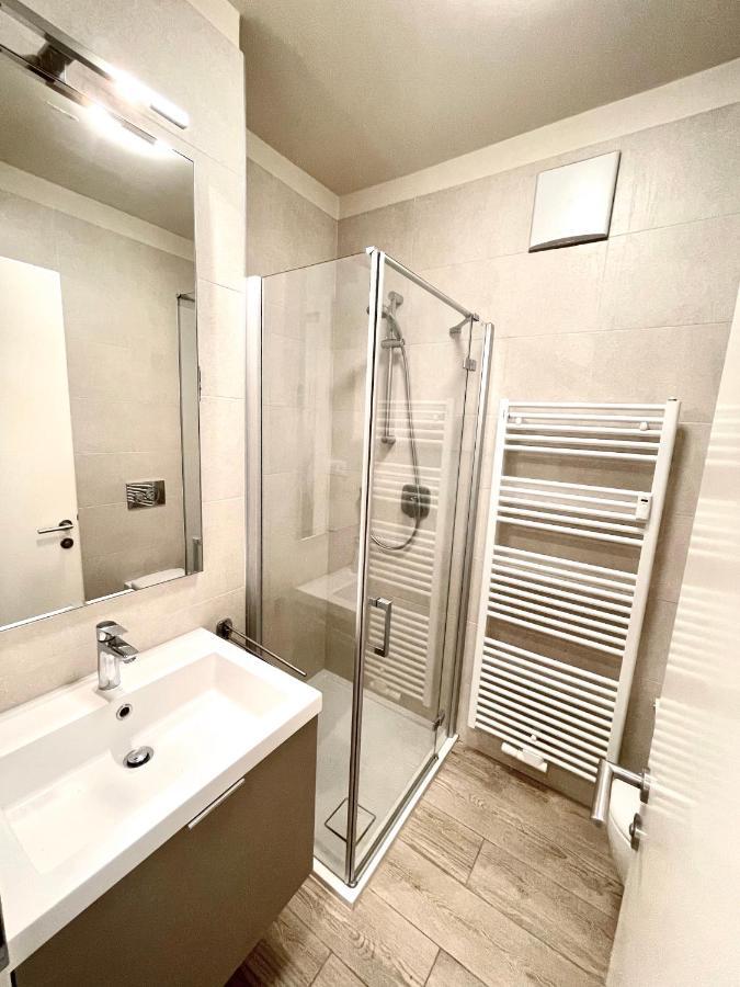 Bright Studio Apartment With Free Private Parking 梅拉诺 外观 照片